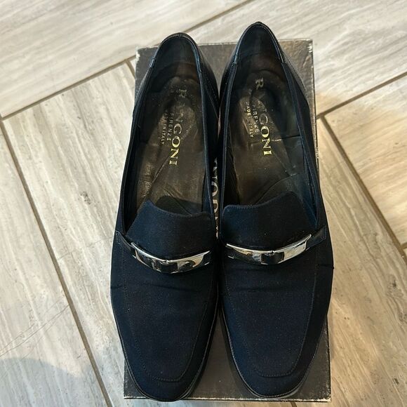 Rangoni Italian Eufemia Black Loafer Flats with Silver Buckle Detail US 9 - Picture 4 of 8